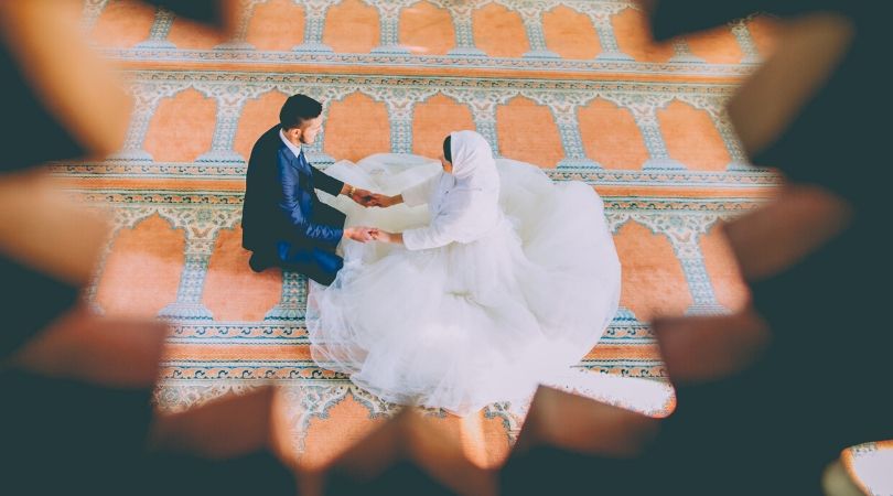 Sebelum Khitbah (Melamar), Lihatlah Dulu, Konsultasi Syariah-min